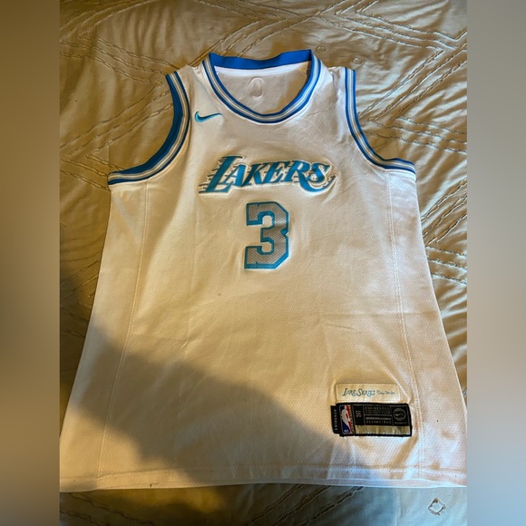 Lakers Jersey - Picture 1 of 3